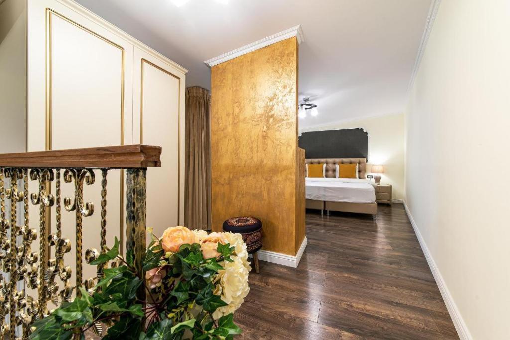 Oasis Historic Central House Bukares Bagian luar foto