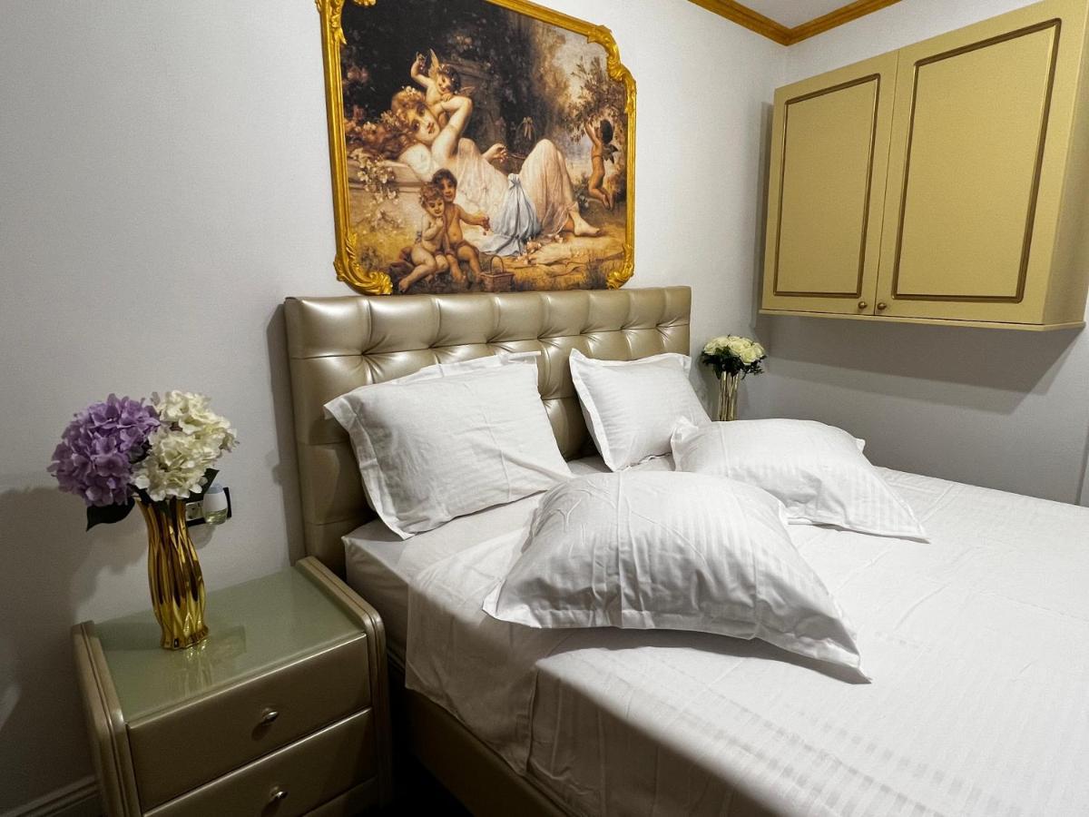 Oasis Historic Central House Bukares Bagian luar foto