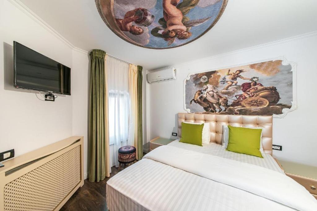 Oasis Historic Central House Bukares Bagian luar foto