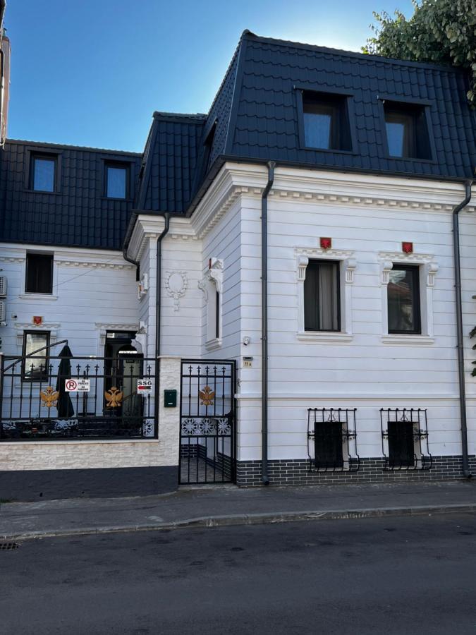 Oasis Historic Central House Bukares Bagian luar foto