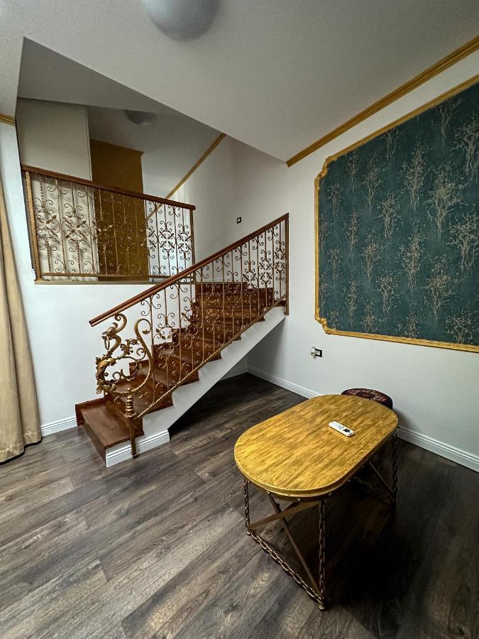 Oasis Historic Central House Bukares Bagian luar foto